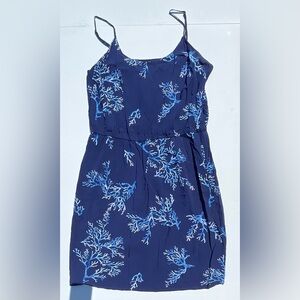 Old Navy blue coral seaweed dress, size large, elastic waist